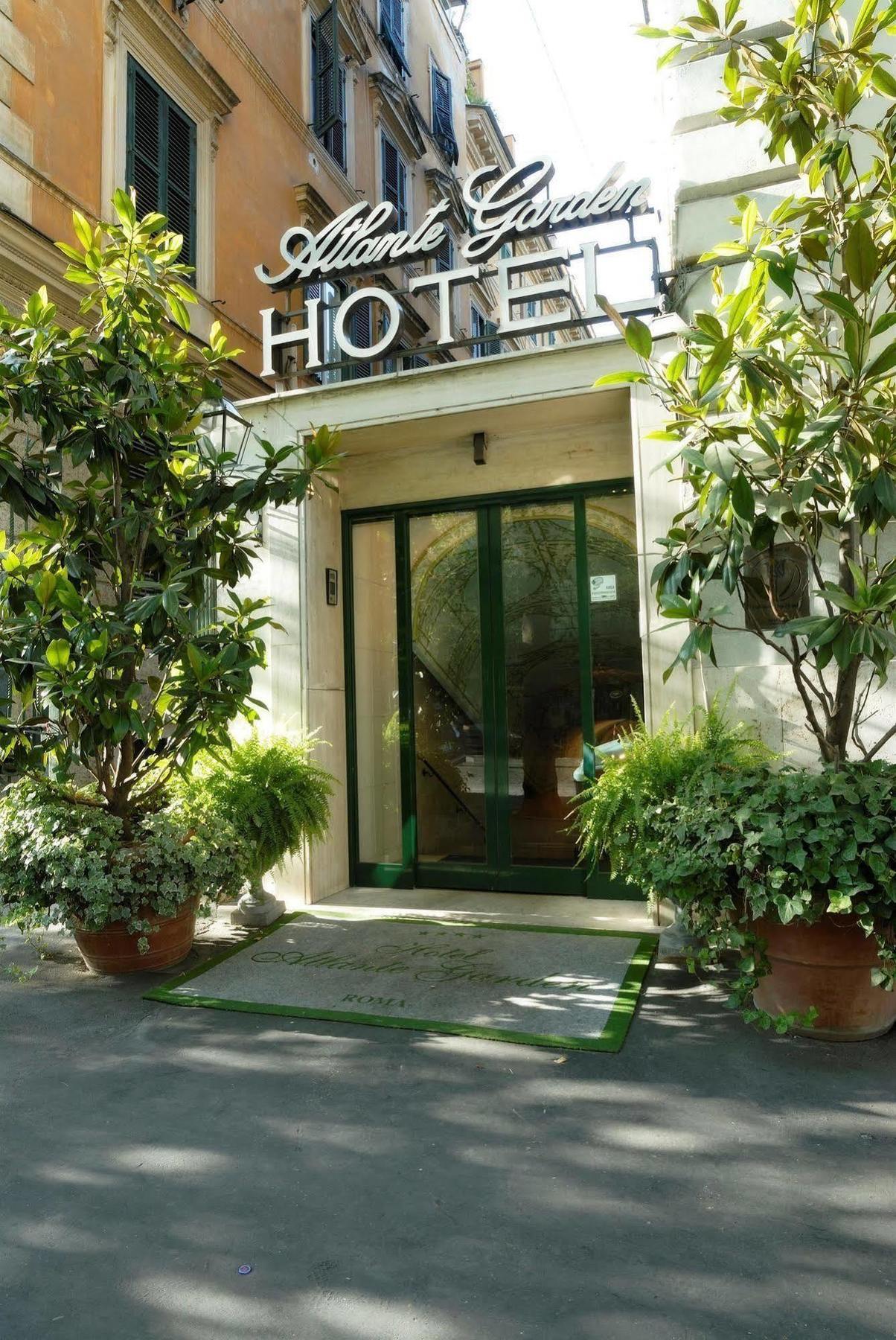 Atlante Garden Hotel Рим Екстериор снимка