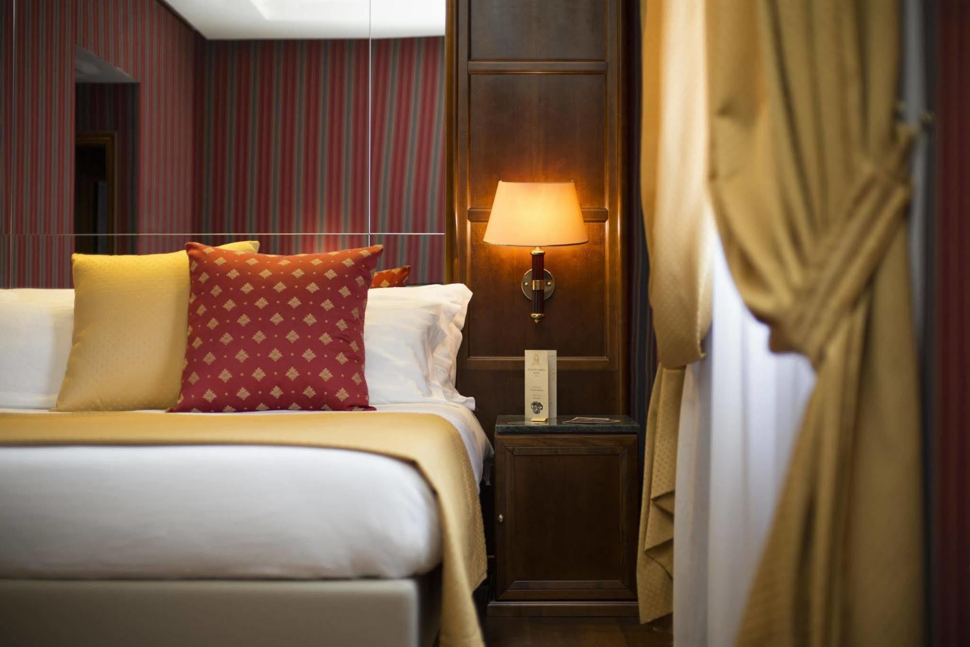 Atlante Garden Hotel Рим Екстериор снимка